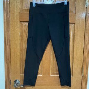 ZYIA Women's 6 Cropped Legging Yoga Athletic Black Stretch High Rise Pockets